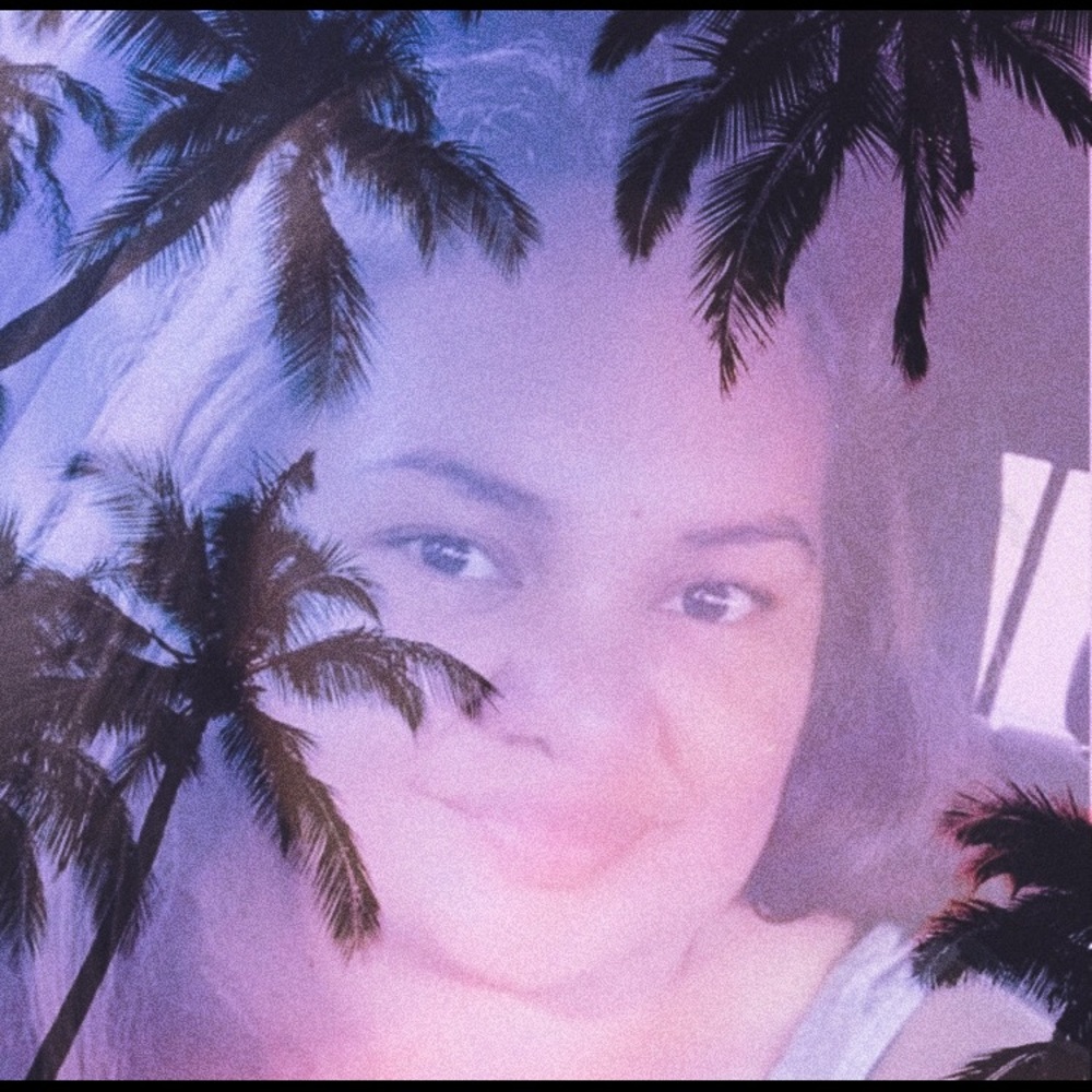 Meet your Posher, Ella